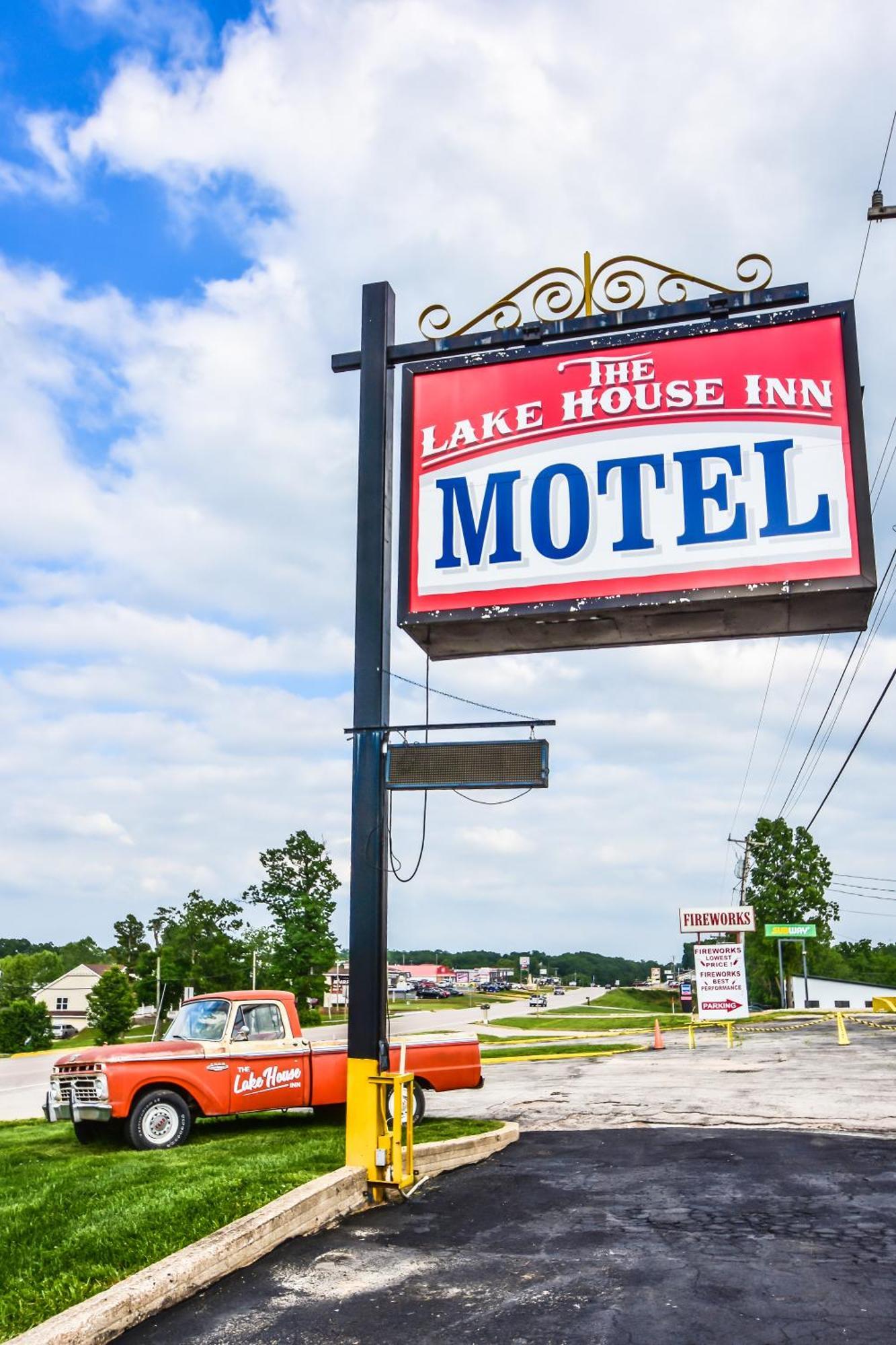 The Lake House Inn Laurie Екстериор снимка